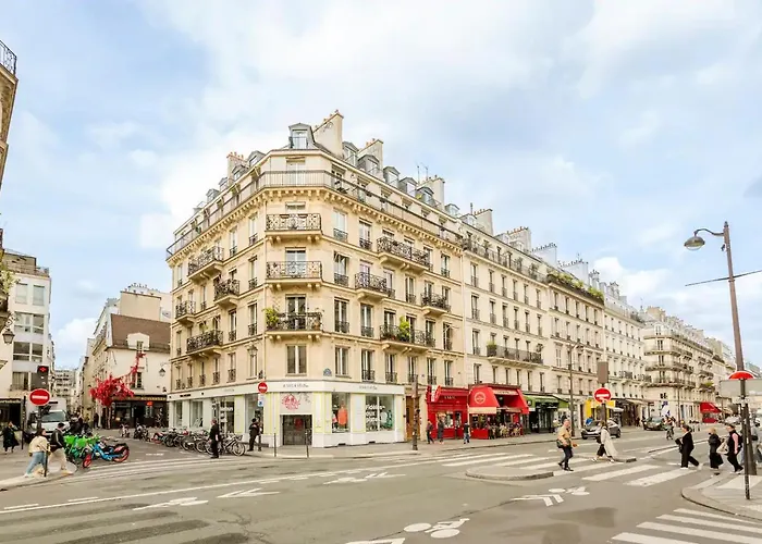8P - 3Br Le Marais Spacious - Central - Historic Apt